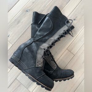 Sorel Black and Gray Women's Boots